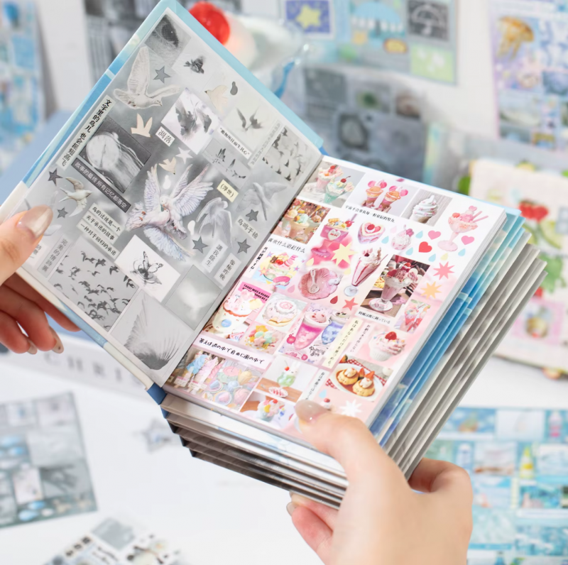 Книга наклеек Yuxian